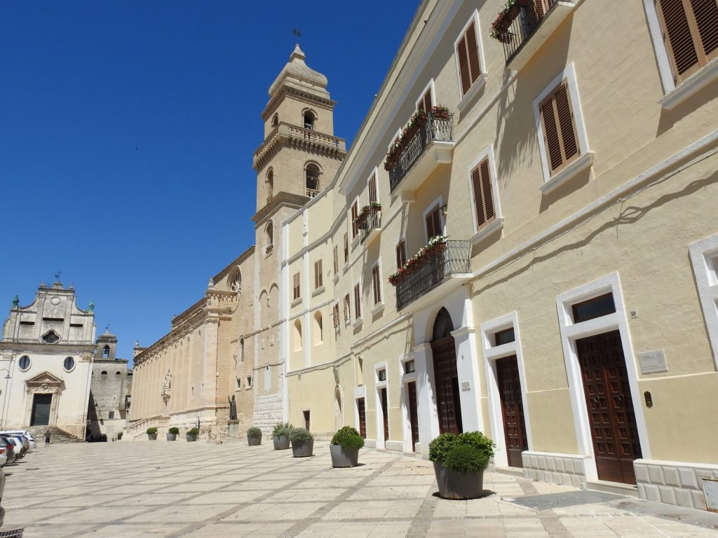 Alla scoperta di Gravina in Puglia, dei suoi canyon e delle sue fontane 5 gravina 3