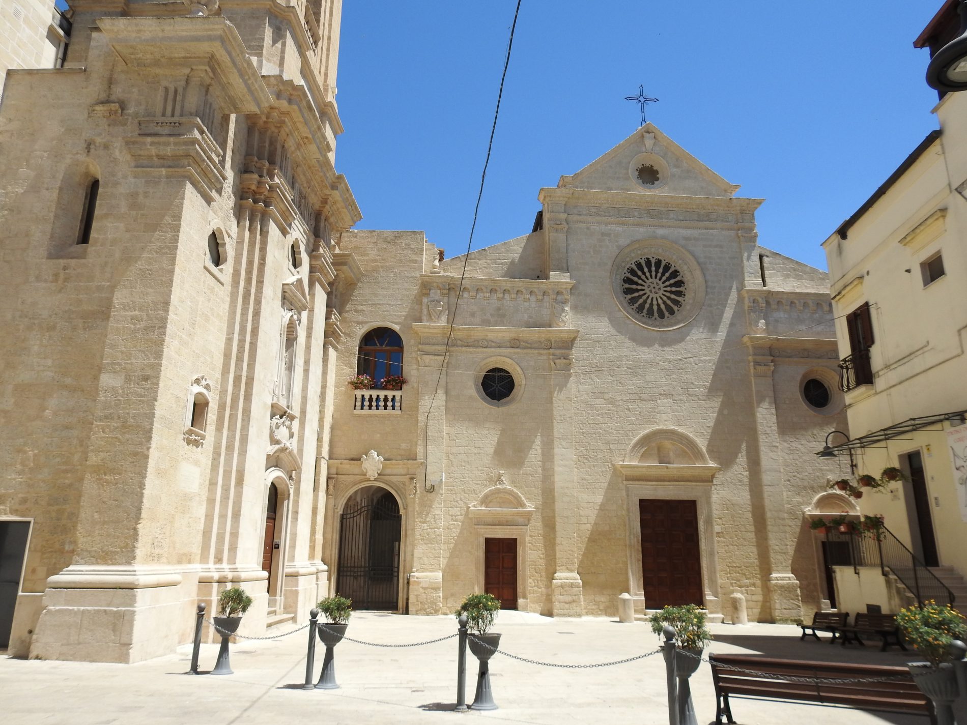 Alla scoperta di Gravina in Puglia, dei suoi canyon e delle sue fontane 3 gravina 4