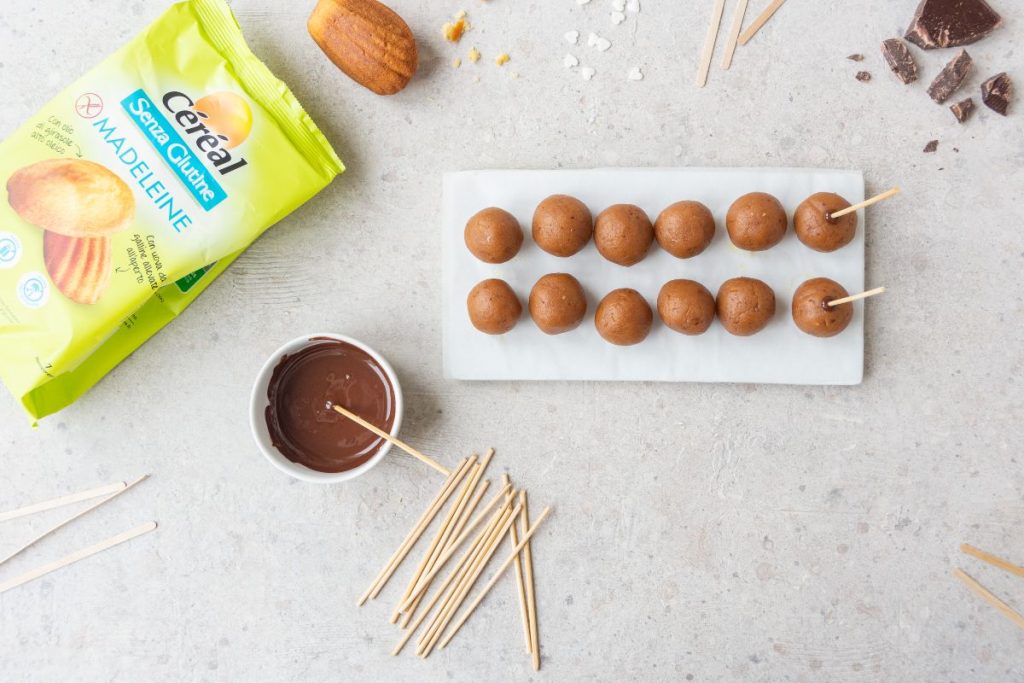Cake pops: la ricetta al cioccolato senza glutine 5 cake pops: step 4