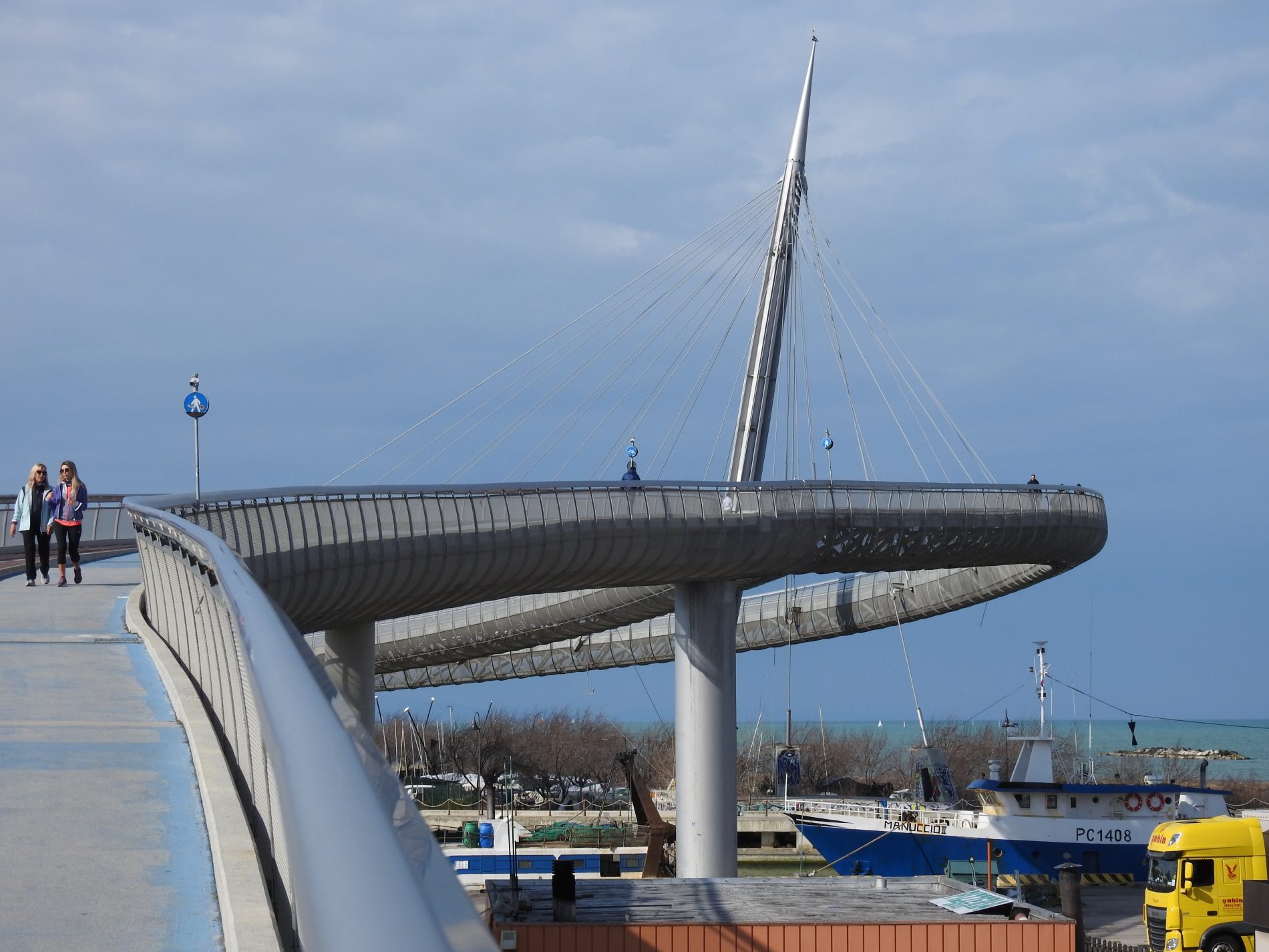 Alla scoperta della nuova Pescara, dei suoi panorami e del Lungomare 2 pescara ponte del mare 1