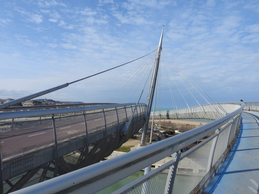 Alla scoperta della nuova Pescara, dei suoi panorami e del Lungomare 6 pescara ponte del mare 3 1