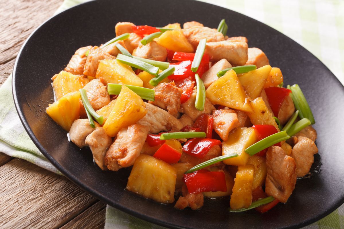 Pollo all'ananas, un classico amatissimo della cucina orientale 5 pollo all'ananas nelle diete