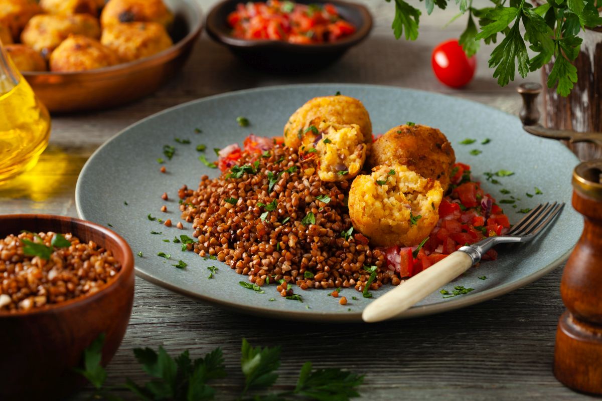 Polpette di miglio, un secondo leggero, nutriente e gluten-free 2 polpette di miglio ricetta