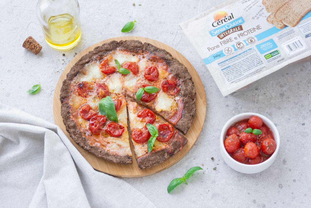 Pizza di pane senza glutine, il buono della pizza con tanta leggerezza in più 4 ricetta pizza di pane senza glutine