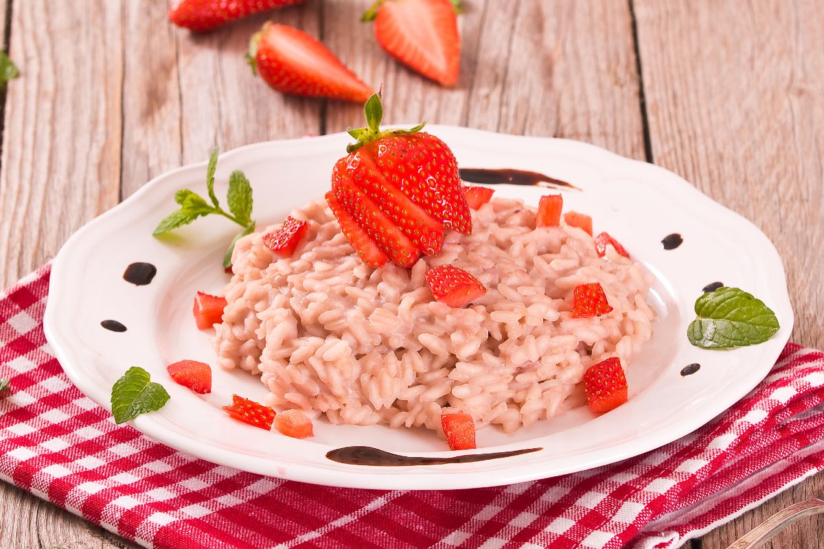 Ricette con le fragole, colorate e leggere 7 risotto alle fragole