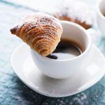 Sfogliatelle, scopri come fare a casa il dolce tipico di Napoli 2 sfogliatelle ricetta