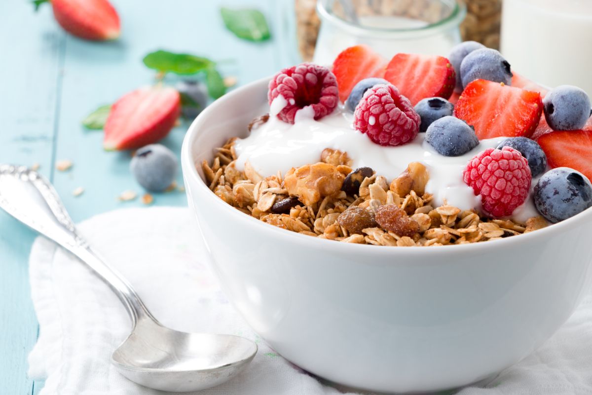 Fiocchi d'avena, proprietà, valori nutrizionali, usi e ricette 8 fiocchi d'avena cucinali a seconda del loro formato