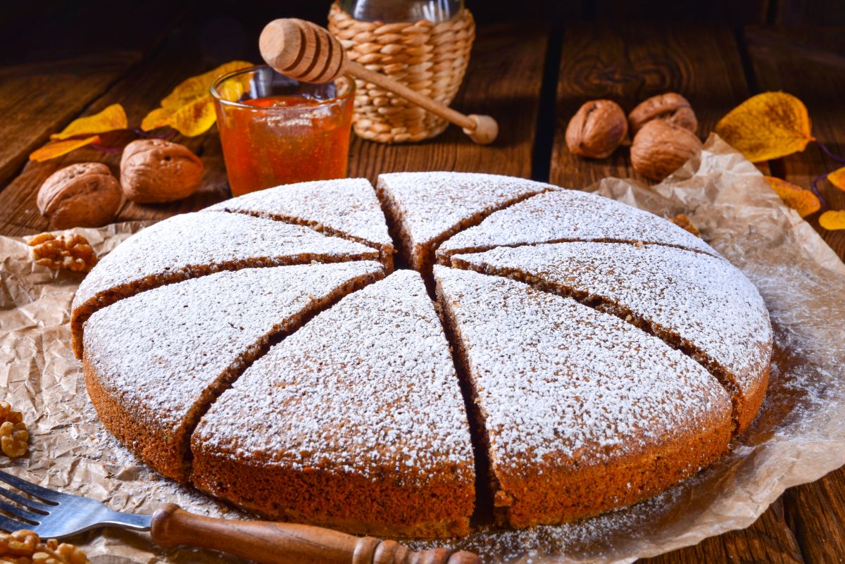 Torta al miele, il dolce sofficissimo per la tua colazione 2 ricetta torta al miele