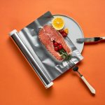 Salmone al cartoccio, un secondo gustoso, nutriente e leggero 2 Salmone al cartoccio ricetta