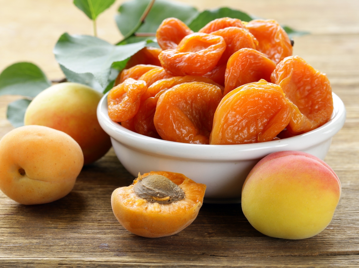 Albicocca: valori nutrizionali, calorie, benefici e le migliori ricette 7 albicocche secche: la ricetta