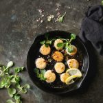 Capesante in padella, un secondo di pesce leggero e facile da preparare 1 capesante in padella ricetta