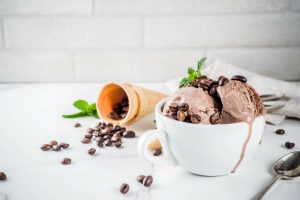 Gelato al caff&egrave;, un dessert goloso e fresco