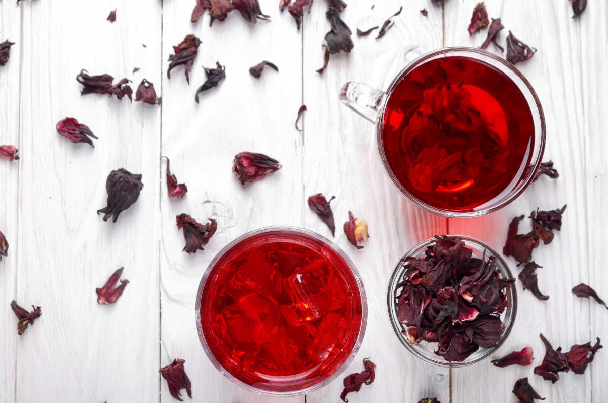 Ibisco: proprietà, benefici, usi in erboristeria e in cosmesi, come curare e coltivare le piante di Hibiscus 3 Ibisco: usi terapeutici