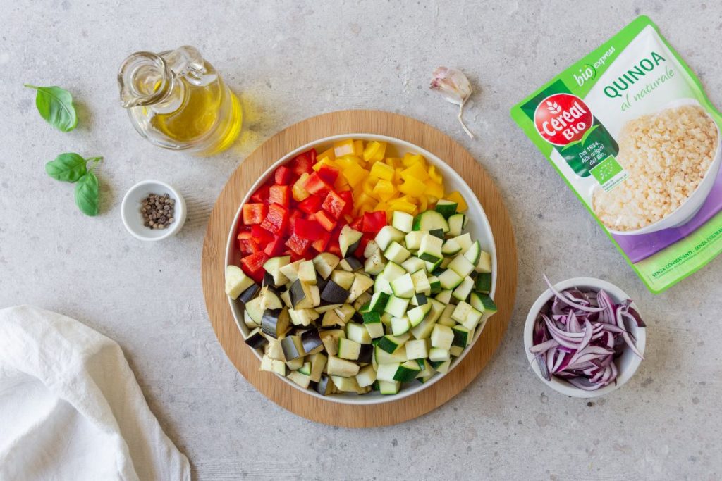 Quinoa con verdure: ricetta leggera e senza glutine 2 quinoa-con-verdure-step-1