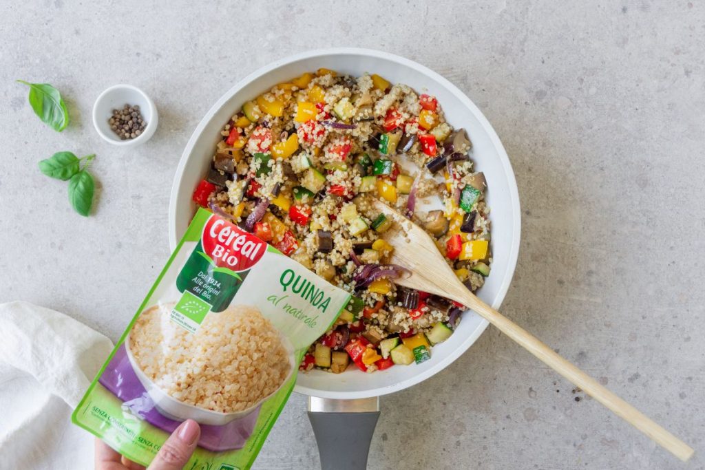 Quinoa con verdure: ricetta leggera e senza glutine 5 quinoa-con-verdure-step-4