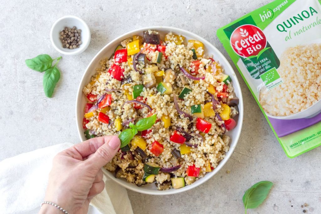 Quinoa con verdure: ricetta leggera e senza glutine 6 quinoa-con-verdure-step-5