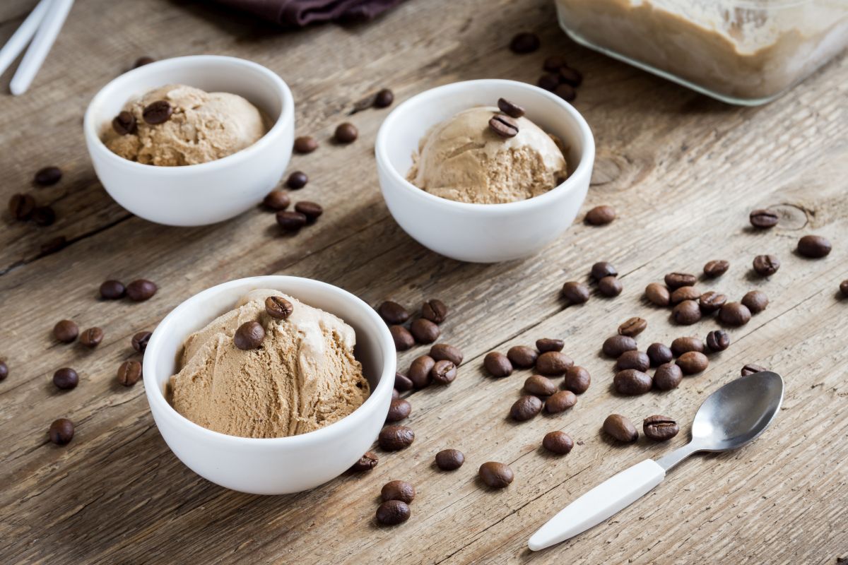 Gelato fatto in casa: come si prepara, calorie e tante ricette gustose 17 gelato al caffè
