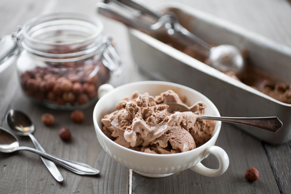 Gelato alla nocciola, il dessert fresco, goloso e genuino 4 Gelato alla nocciola senza gelatiera