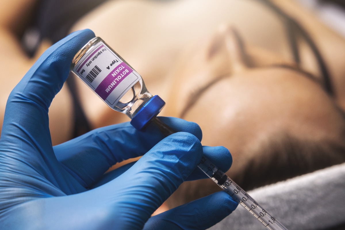 Botox: che cos'è, a cosa serve, come funziona il trattamento, benefici e risultati, rischi 4 botox in estetica: come si fa