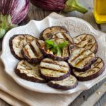 Melanzane grigliate, il contorno versatile, gustoso e leggero 1 Melanzane grigliate ricetta