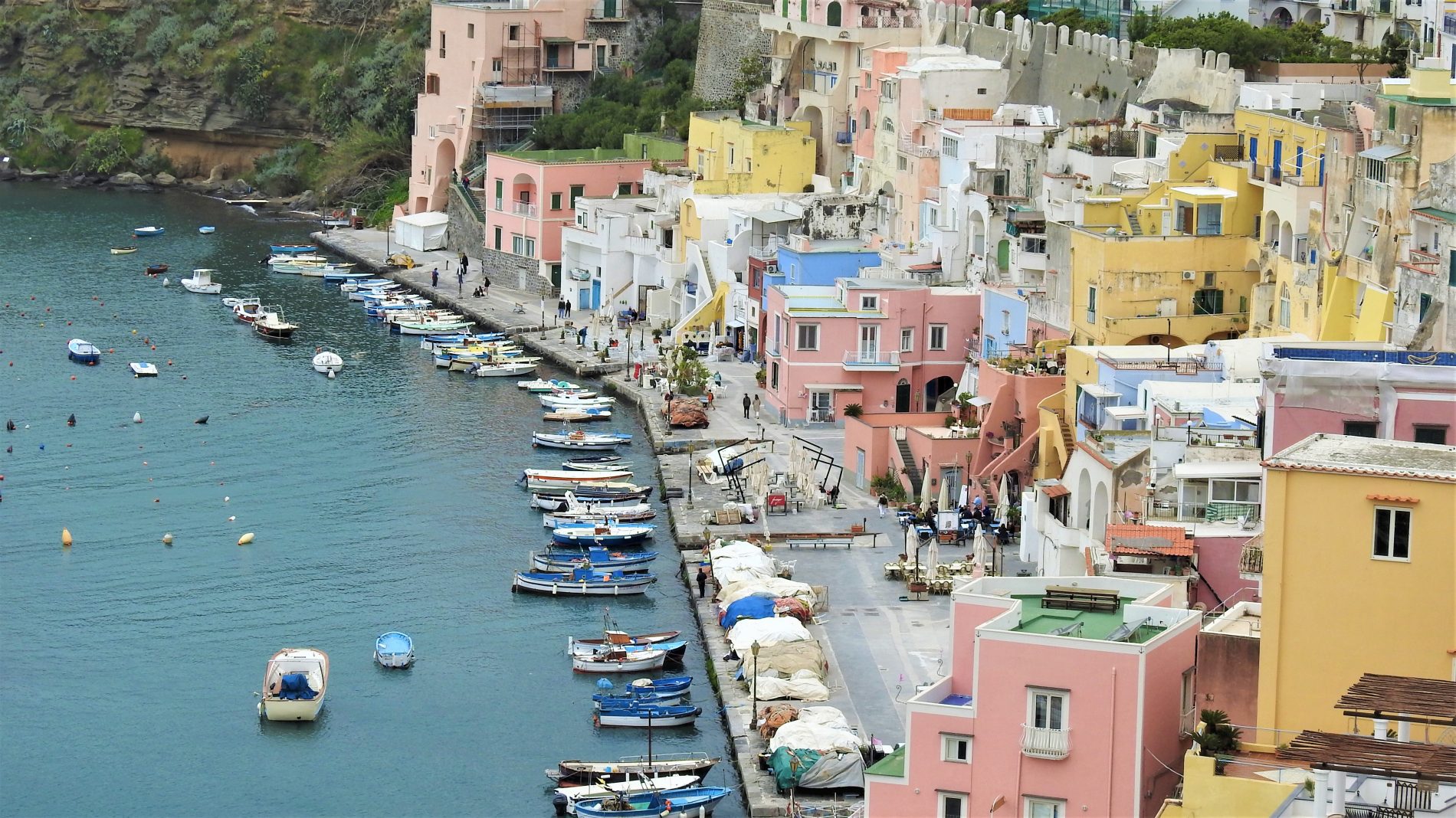 Alla scoperta di Procida, l'isola capitale della cultura 2022 8 procida corricella 1