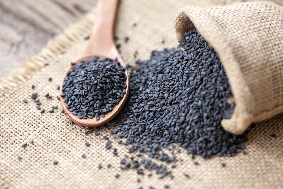 Semi di sesamo: cosa sono, valori nutrizionali, benefici, usi in cucina, le migliori ricette, controindicazioni 8 semi di sesamo: dove comprarli