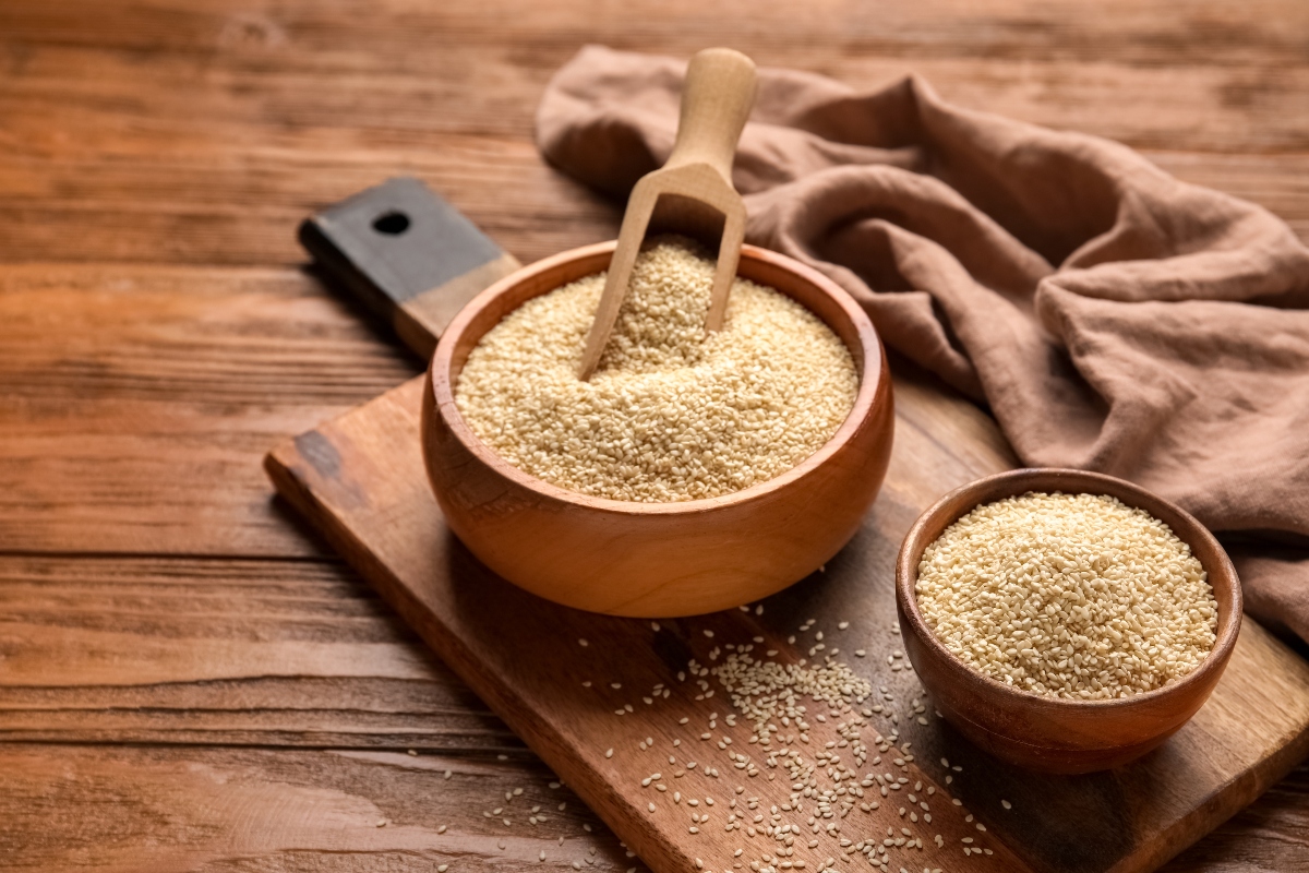 Semi di sesamo: cosa sono, valori nutrizionali, benefici, usi in cucina, le migliori ricette, controindicazioni 3 semi di sesamo: usi in cucina