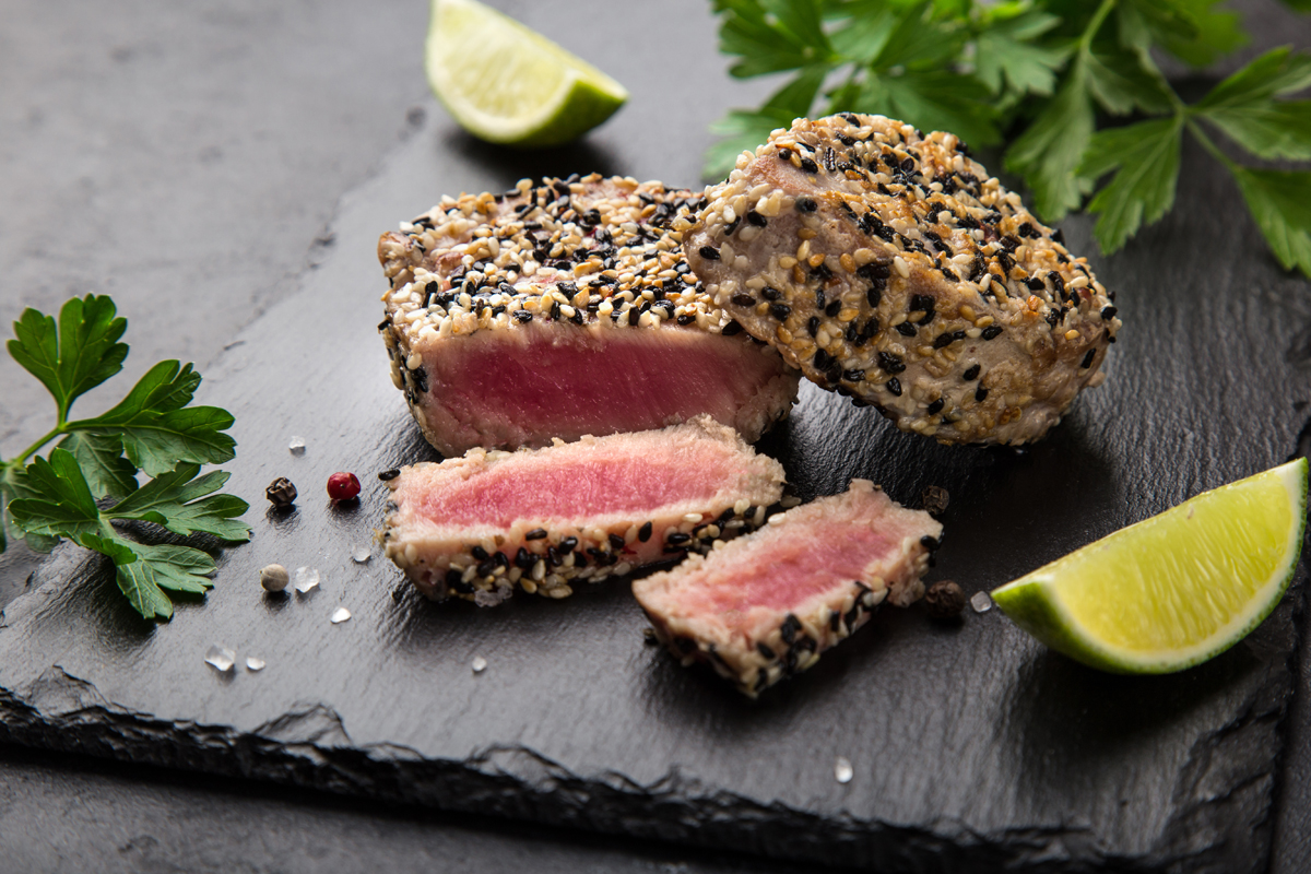 Semi di sesamo: cosa sono, valori nutrizionali, benefici, usi in cucina, le migliori ricette, controindicazioni 6 tonno in crosta con semi di sesamo