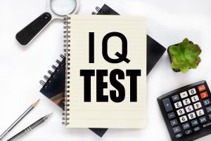 Quoziente intellettivo: che cos&rsquo;&egrave;, a cosa serve, valori e risultati, come si misura il QI, interpretazione