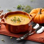 Minestra di zucca, un primo della tradizione, caldo e gustoso 1 Minestra di zucca ricetta