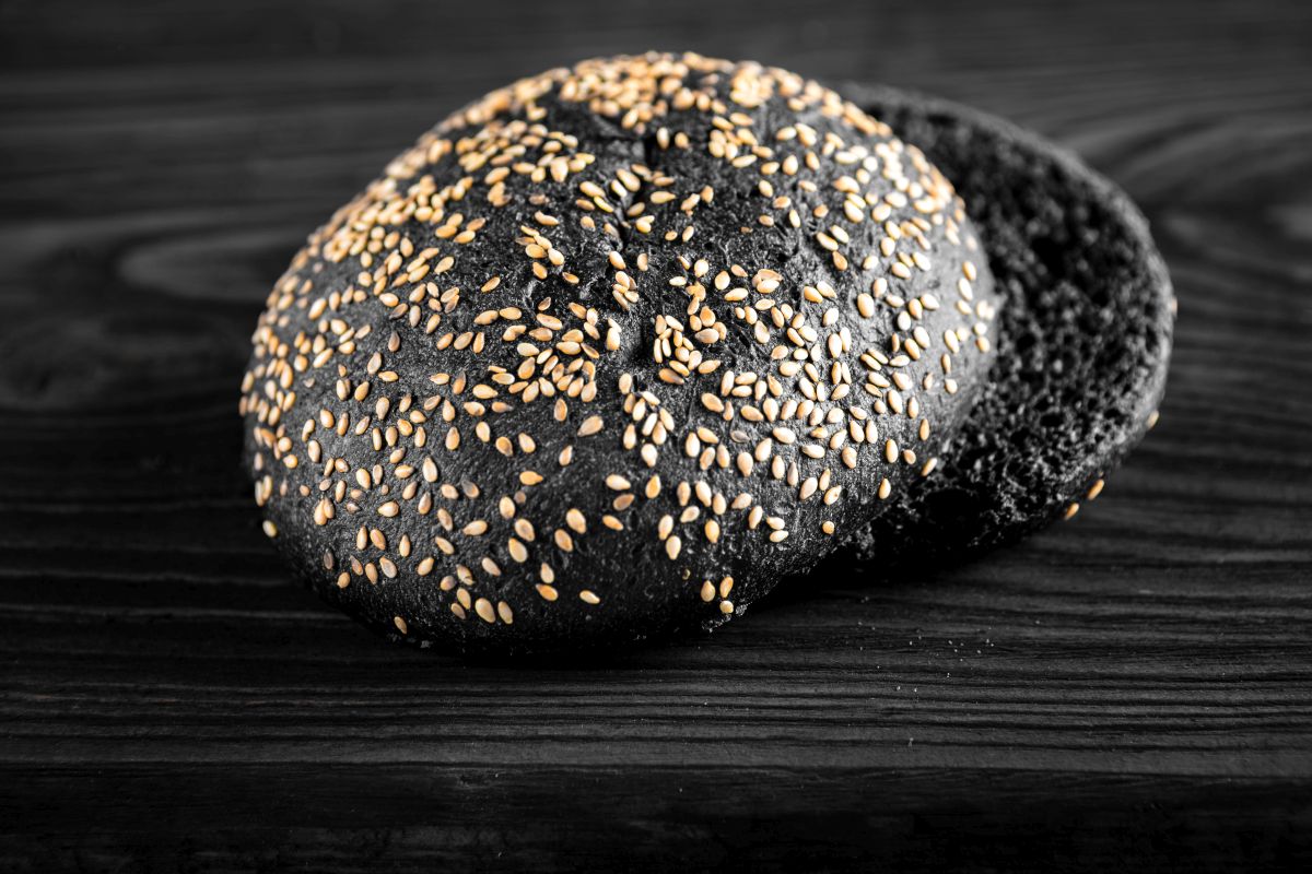 Pane al carbone, la ricetta del pane che aiuta la digestione 7 pane al carbone nelle diete
