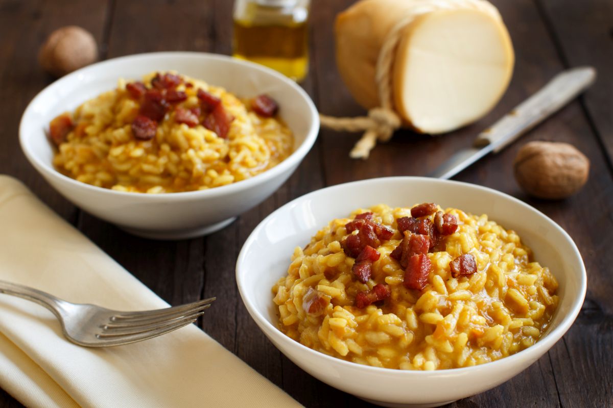 Risotto zucca e pancetta, il primo perfetto per l'autunno 5 risotto zucca e pancetta nelle diete e nei menù