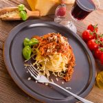 Spaghetti con Salame Cacciatore Italiano, un primo rustico e goloso 2 Spaghetti con salame ricetta