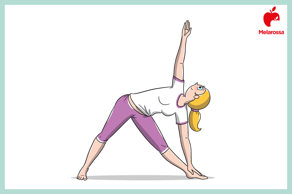 Ashtanga yoga: che cos'è, come si pratica, benefici e asana 6 Ashtanga Yoga: posizione del triangolo