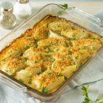 Finocchi gratinati al forno: la ricetta passo passo 1 teglia rettangolare piena di finocchi gratinati croccanti