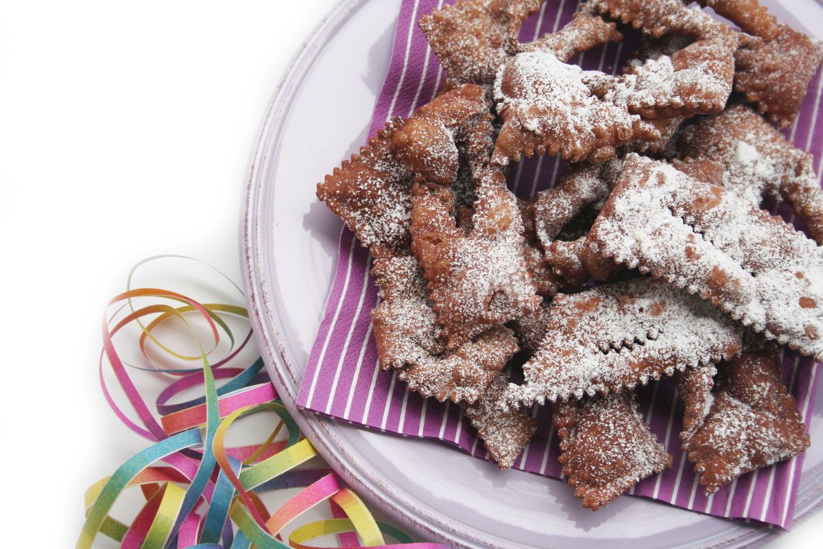 Ricette con cioccolato: idee golose da provare anche a dieta 30 chiacchiere al cioccolato