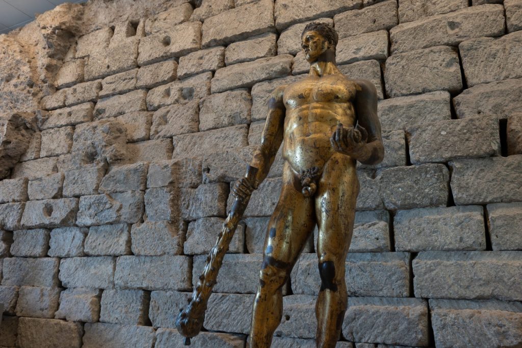 Alla scoperta di Roma: le mostre in corso e i musei 10 opere dei Musei capitolini 12