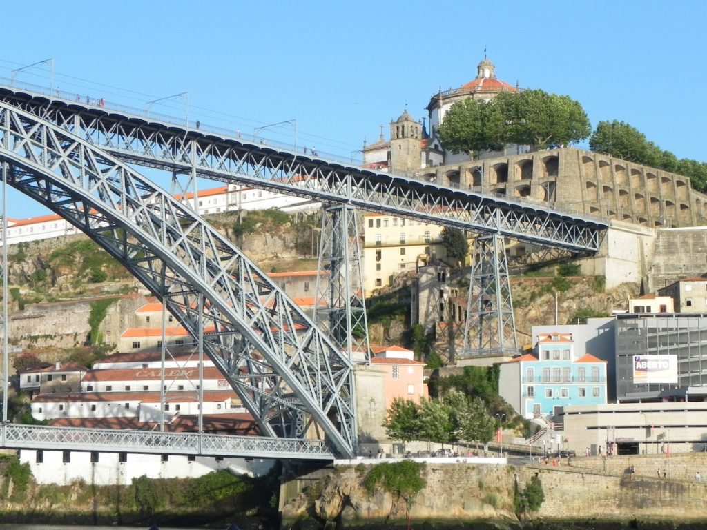 Alla scoperta di Oporto: capitale del vino e del calcio 10 il ponte Dom Luis I 2