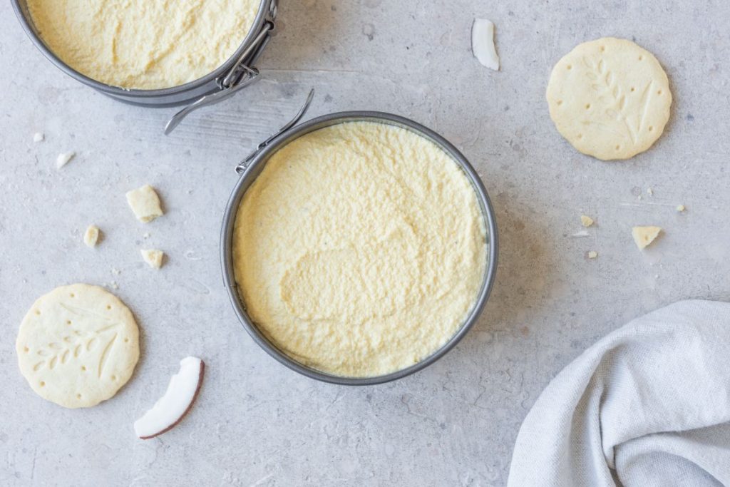 Cheesecake al cocco e mango 6 cheesecake-al-cocco-step-4