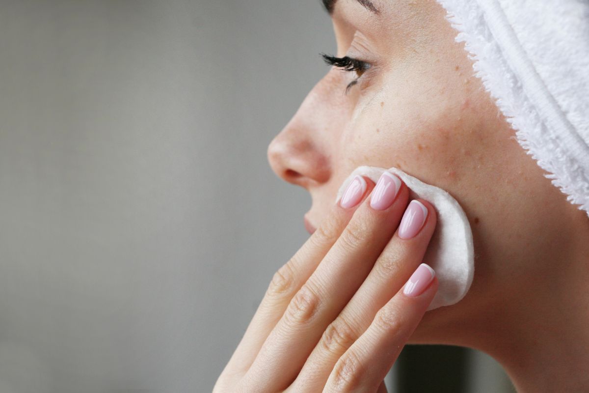 Bicarbonato di sodio, cos’è, a cosa serve, come si usa e controindicazioni 6 Bicarbonato e cura dell'acne