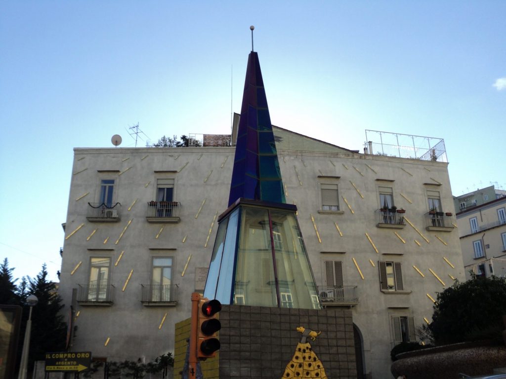 Alla scoperta di Napoli e della sua straordinaria metropolitana/Museo 10 metro stazione Salvator Rosa atelier Mendini 2