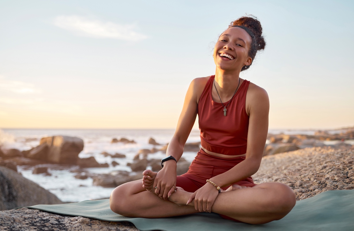 Vari tipi di Yoga: guida completa e consigli per scegliere quello più adatto 9 tipi di Yoga: yoga della risata