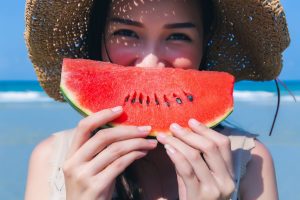 L&rsquo;anguria fa ingrassare? La verit&agrave; tra calorie e dieta