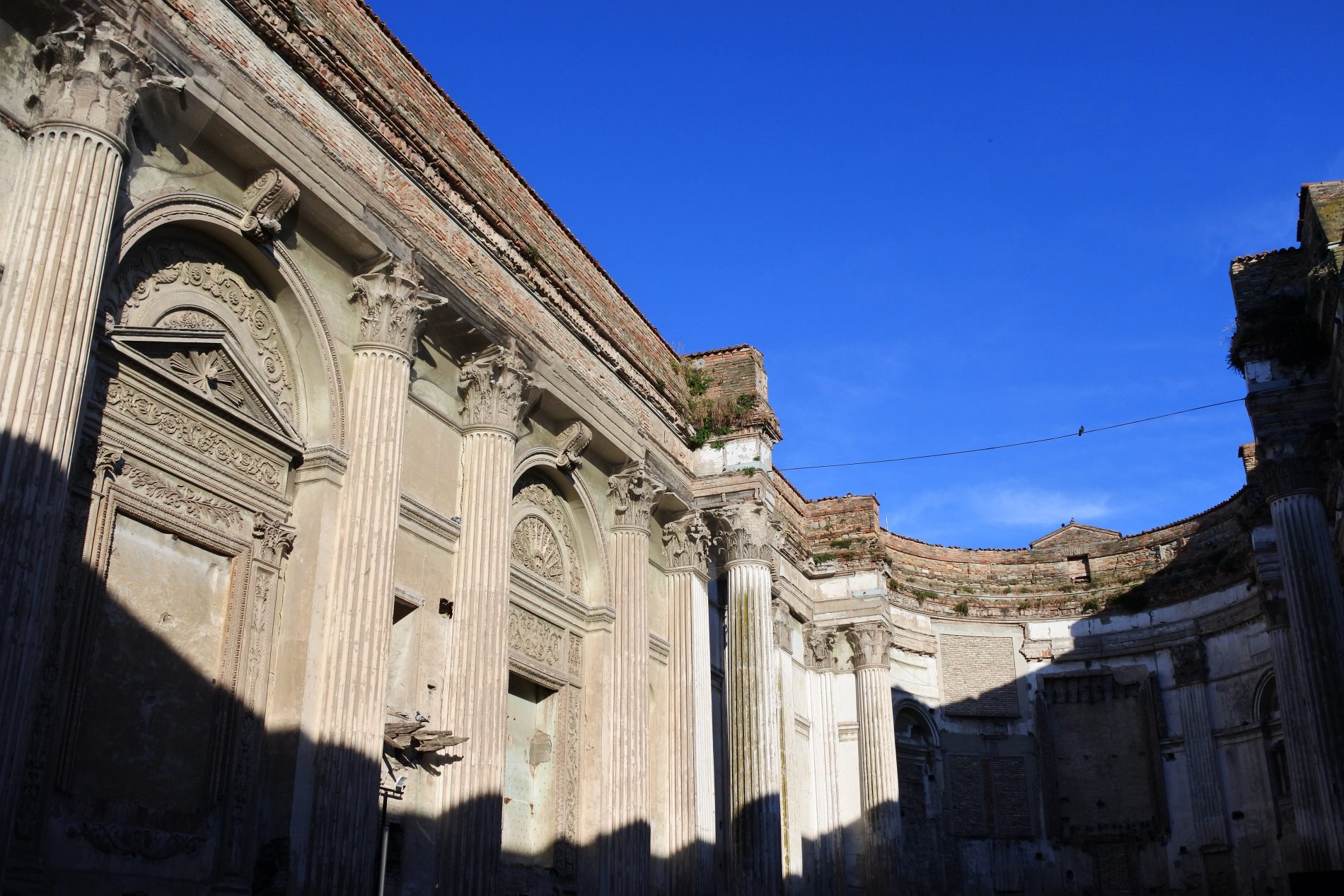 Alla scoperta di Fano, dove l'antica via Flaminia arriva al mare 2 fano ex chiesa di san francesco 2