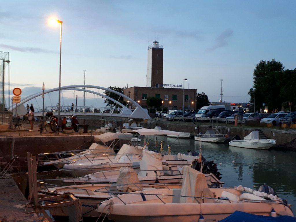 Alla scoperta di Fano, dove l'antica via Flaminia arriva al mare 9 Fano porto
