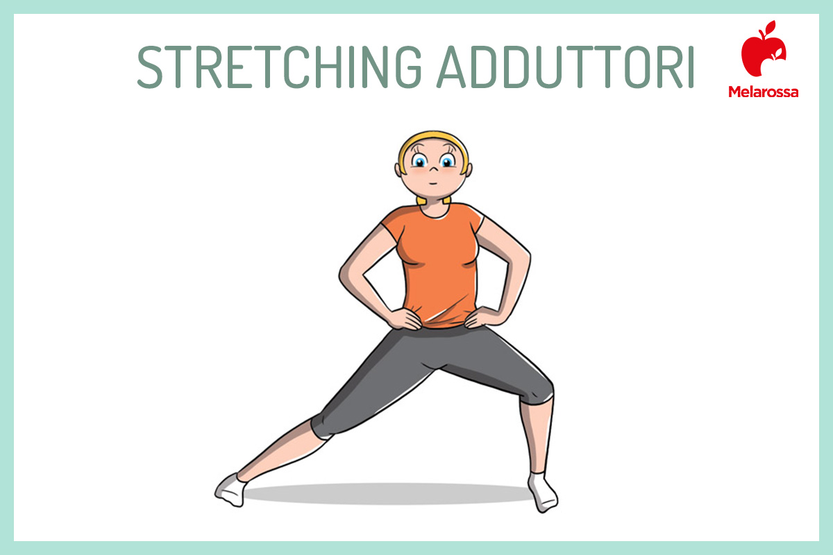 Stretching: che cos'è, benefici, i migliori esercizi per allungarti 6 Illustrazione di una donna in piedi che allunga gli adduttori con un esercizio di stretching. In alto titolo e a destra logo Melarossa