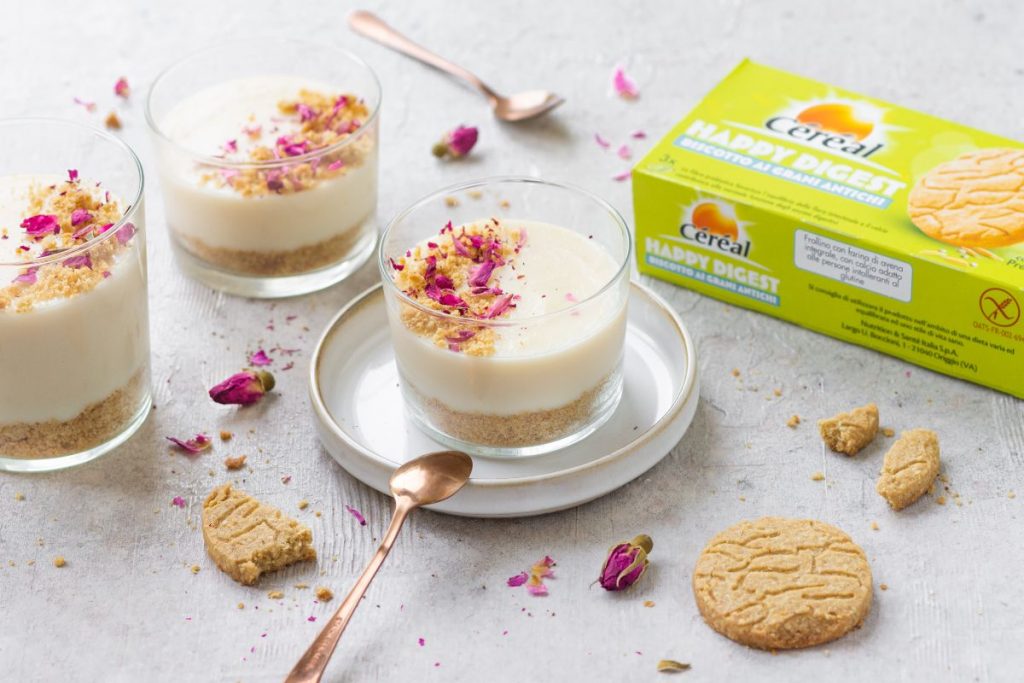 Dolce alle rose: una prelibatezza al cucchiaio 8 dolce alle rose al cucchiaio