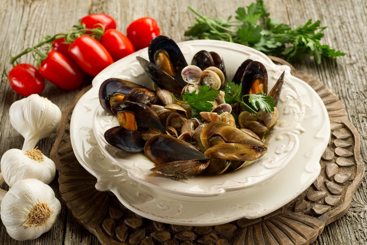 Vongole e vongole veraci: differenze, proprietà, come sceglierle, le migliori ricette 7 sauté di cozze e vongole