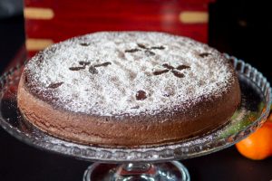 Torta noci e cioccolato: la ricetta di un dolce sano