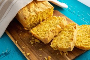 Pane di mais: la ricetta fatta in casa con la farina di mais
